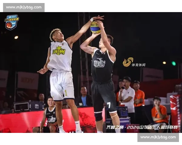 得分王者领衔赛场激情对决 揭开篮球历史传奇人物的荣耀篇章 得分王者领衔赛场激情对决 揭开篮球历史传奇人物的荣耀篇章